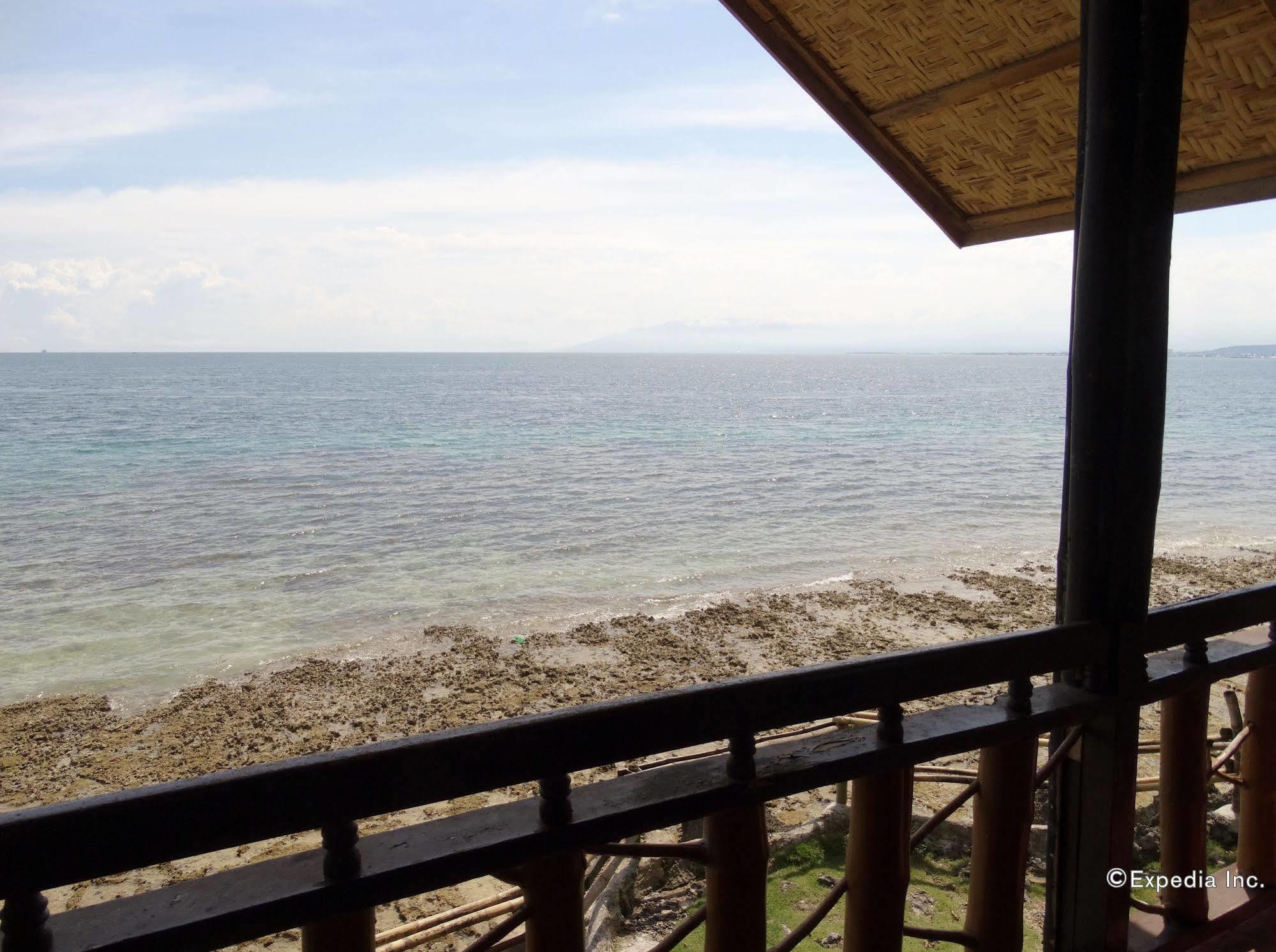 Punta Del Sol Araceli Beach Resort Самал Екстериор снимка