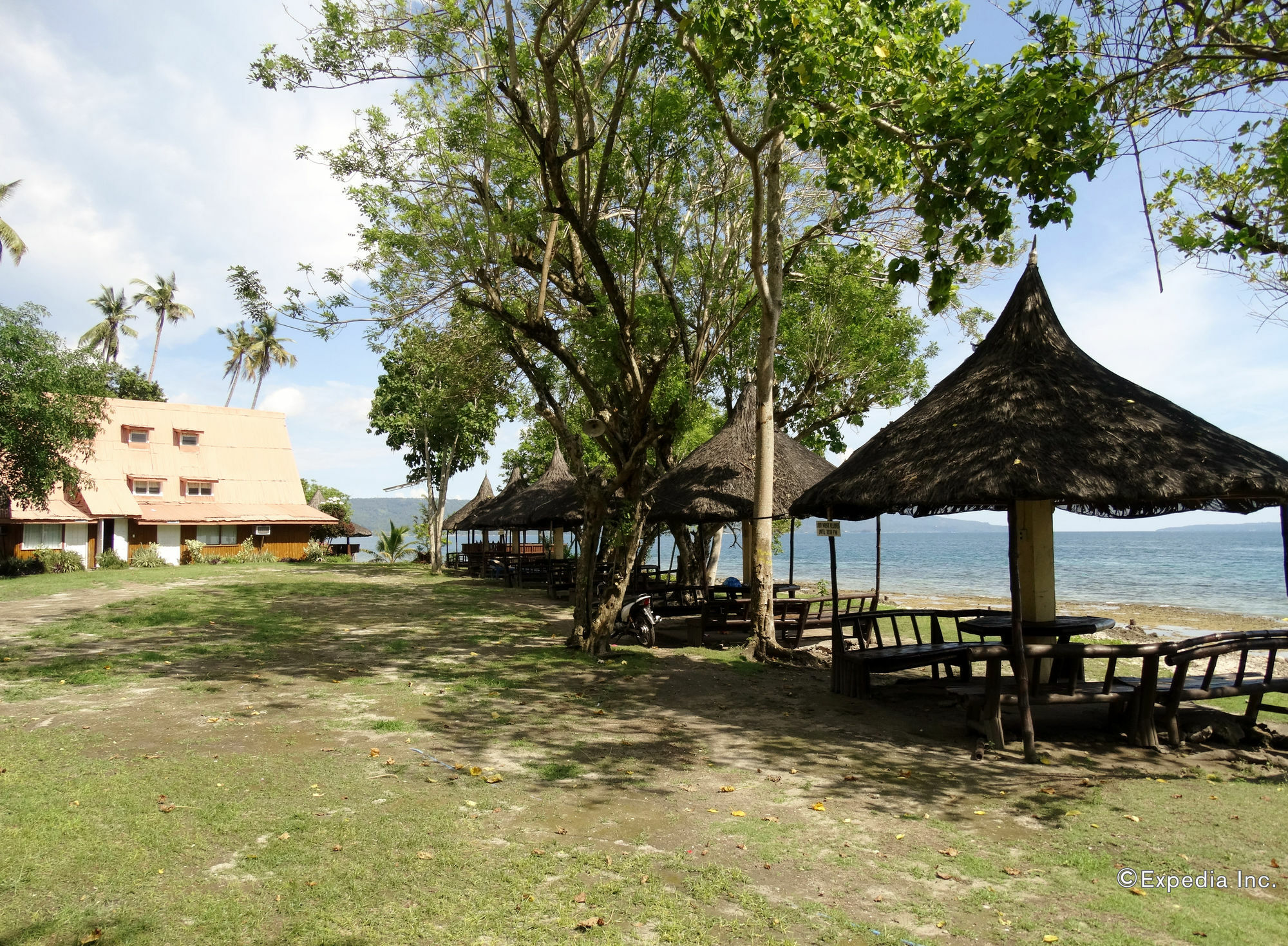 Punta Del Sol Araceli Beach Resort Самал Екстериор снимка